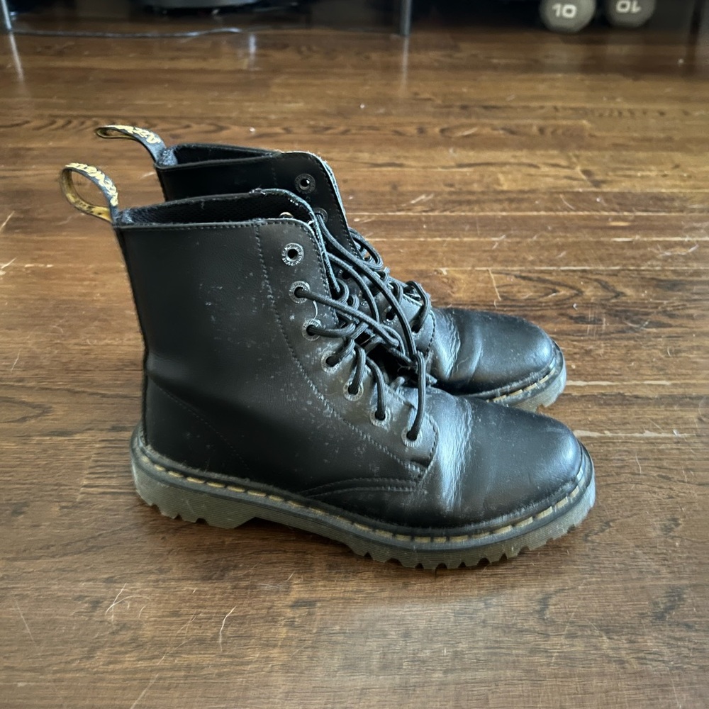 Dr. Martens Luana (worn once)